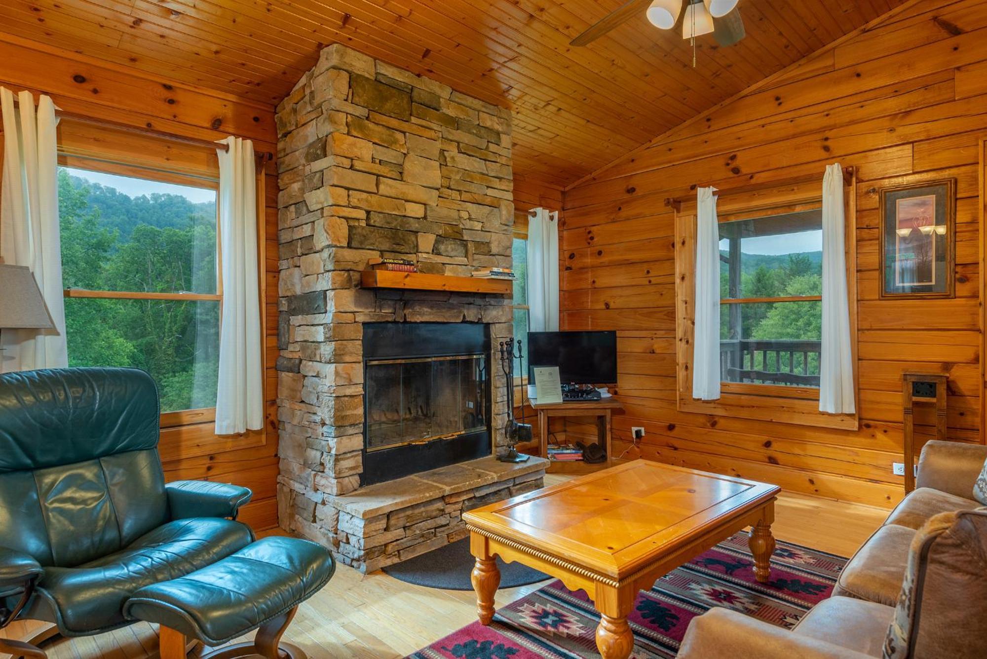 Engadine Inn And Cabins Candler Exterior foto