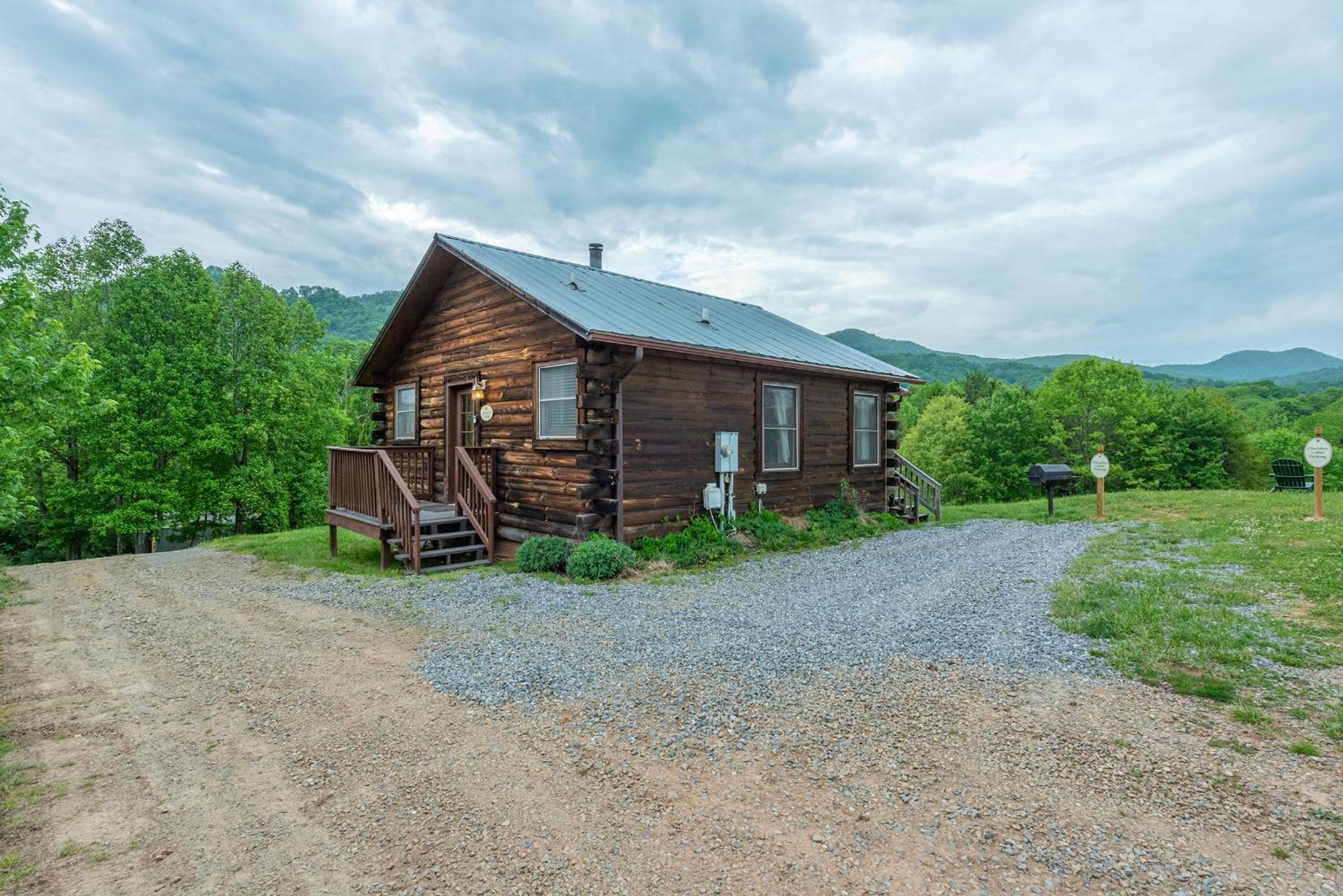 Engadine Inn And Cabins Candler Exterior foto