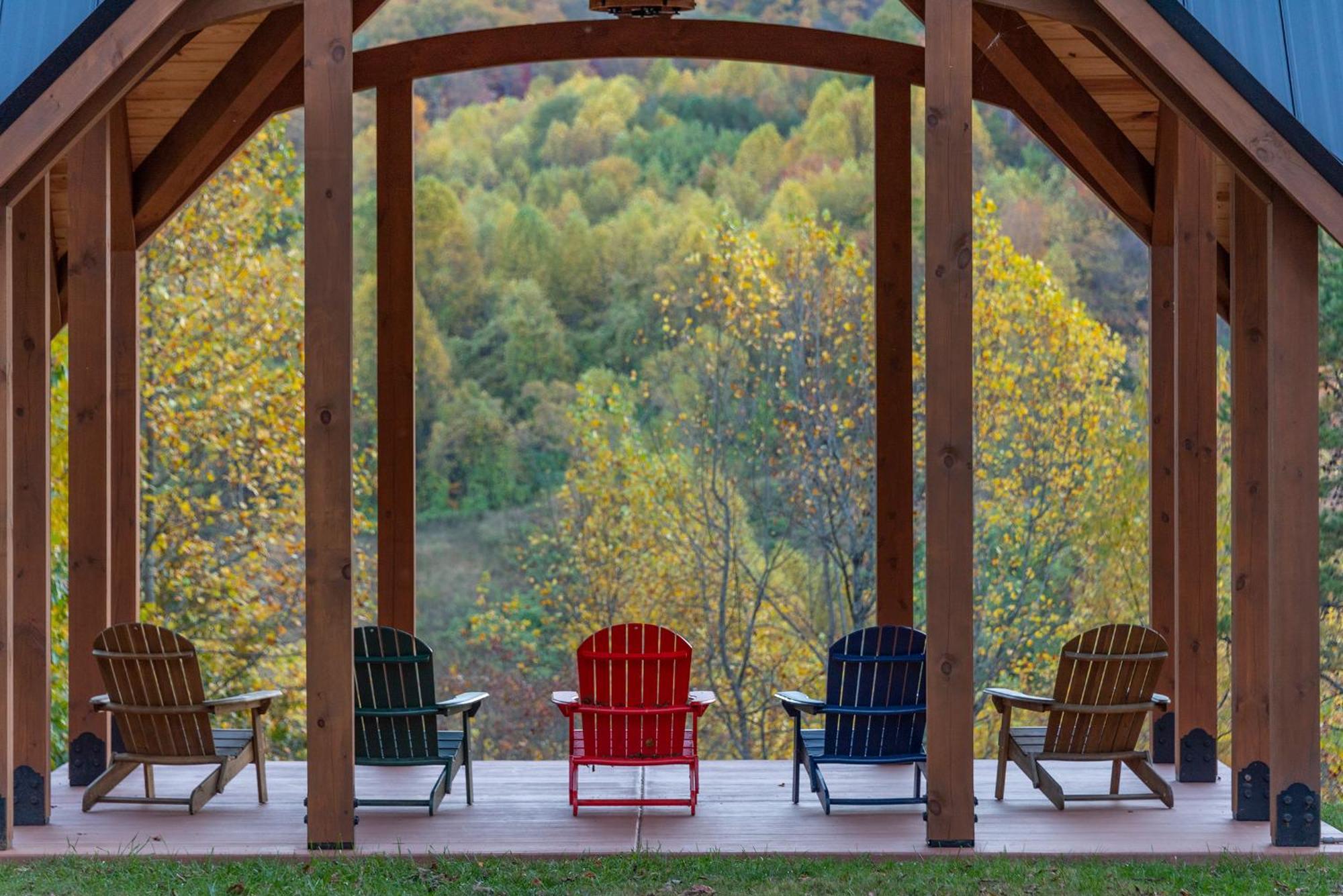 Engadine Inn And Cabins Candler Exterior foto